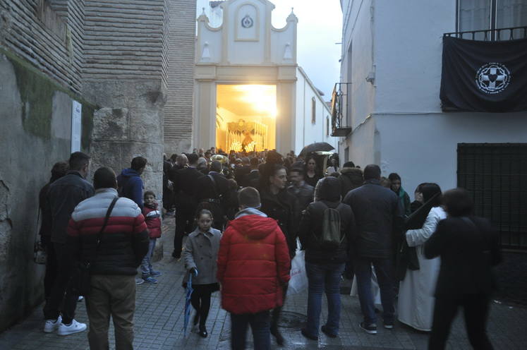 El Cristo de los Méndez si realizó su estación de penitencia del Jueves Santo