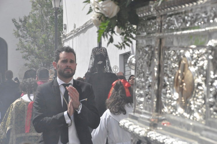 Fotos: La Cofradía de Santiago realiza una excelente estación de penitencia