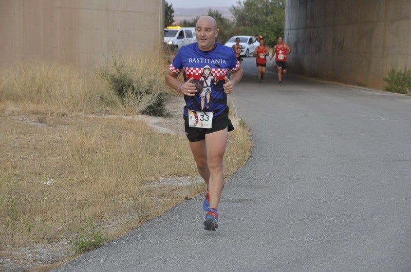 Víctor Doblas Díaz gana la XXI Carrera Popular Quesada Clínica Dental
