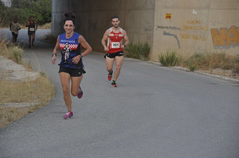 Víctor Doblas Díaz gana la XXI Carrera Popular Quesada Clínica Dental