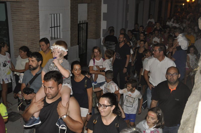Los niños de Baza disfrutan en la mañana de este viernes del Cascamorras Infantil. 