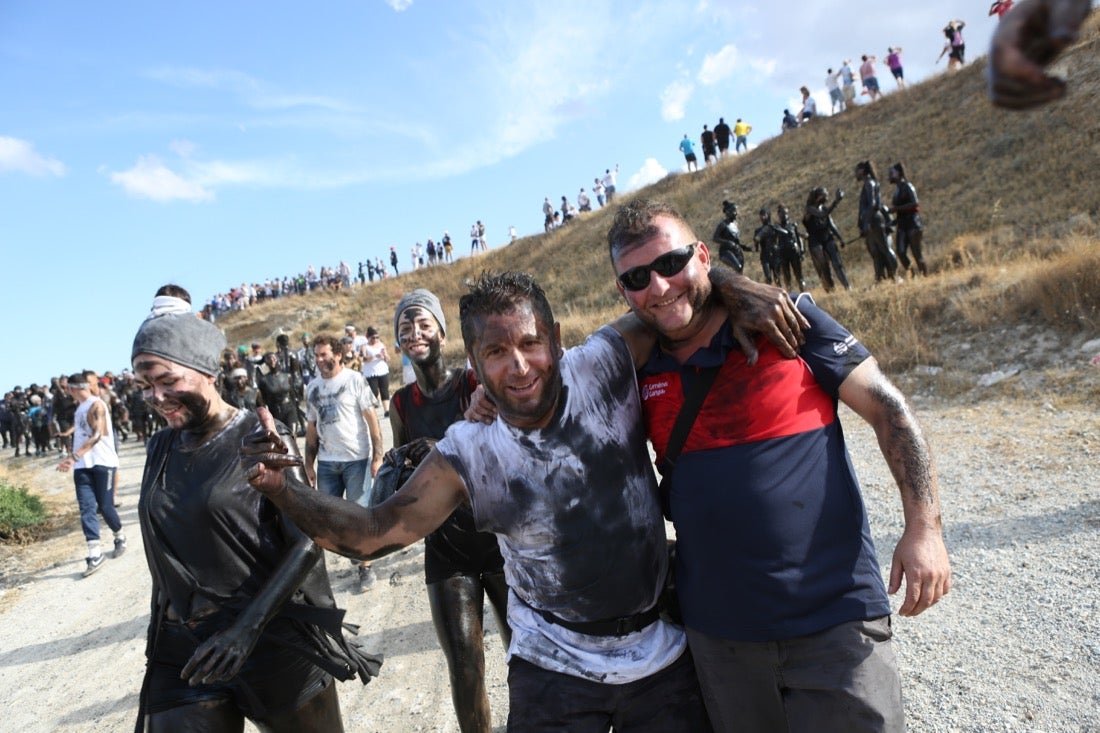 Aquí puedes ver una selección de las mejores fotografías del multitudinario Cascamorras, que ha reunido a unas 15.000 personas en Baza