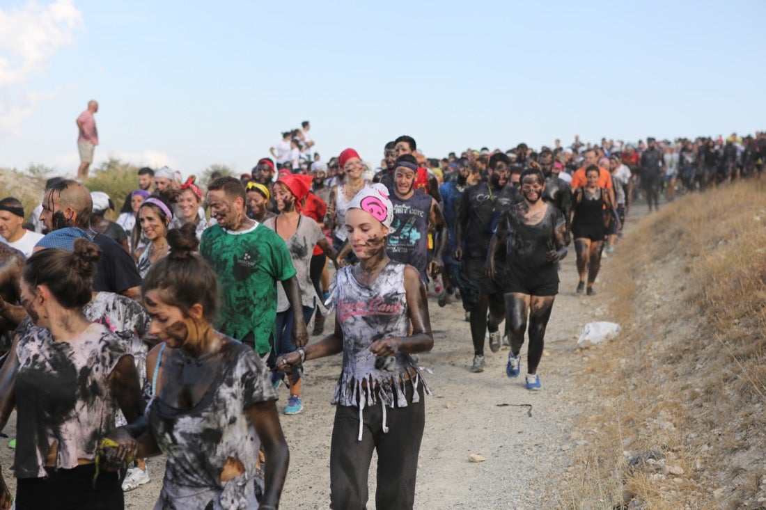 Aquí puedes ver una selección de las mejores fotografías del multitudinario Cascamorras, que ha reunido a unas 15.000 personas en Baza