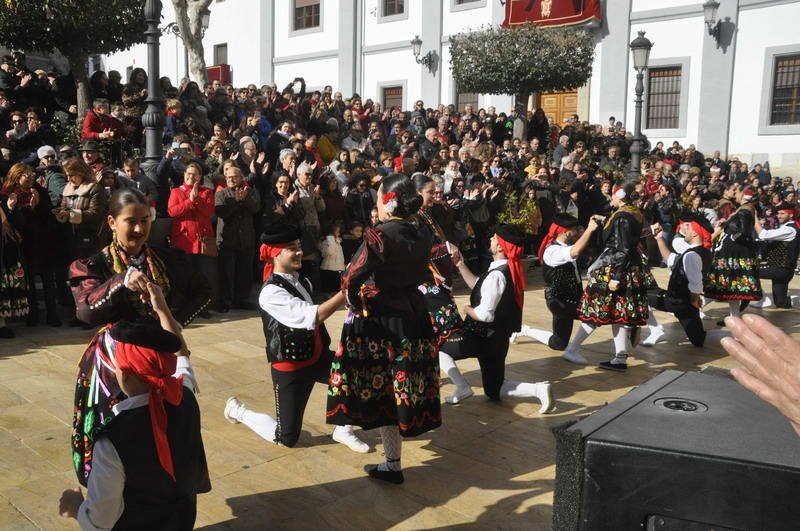 Los bastetanos celebran el '¡Baza, Qué!' y el día de Santa Bárbara