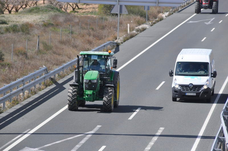 Decenas de tractores marcharon en el norte de la provincia.