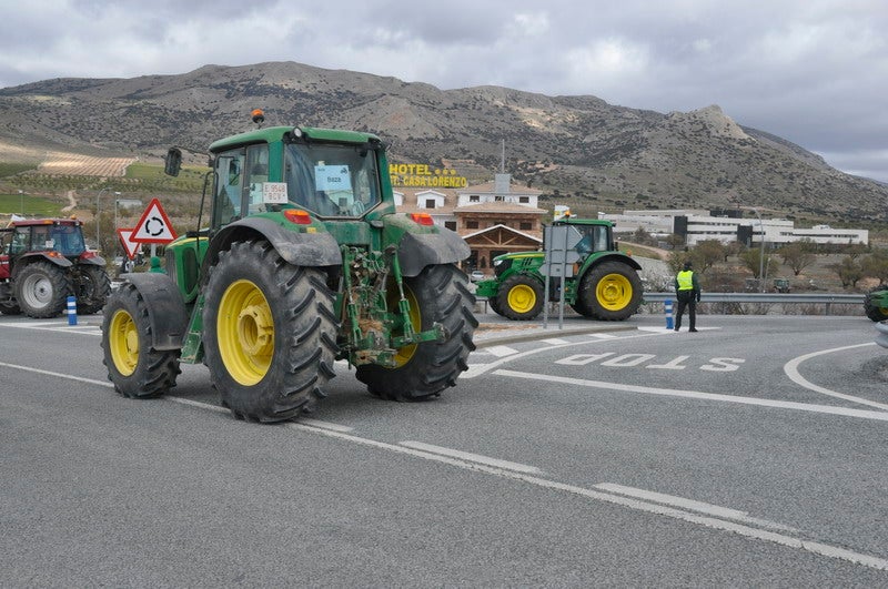 Decenas de tractores marcharon en el norte de la provincia.