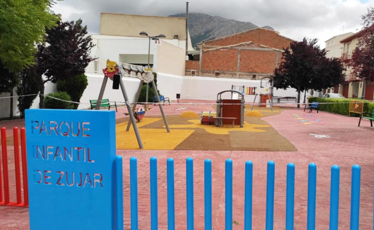 Parque infantil, Zújar 