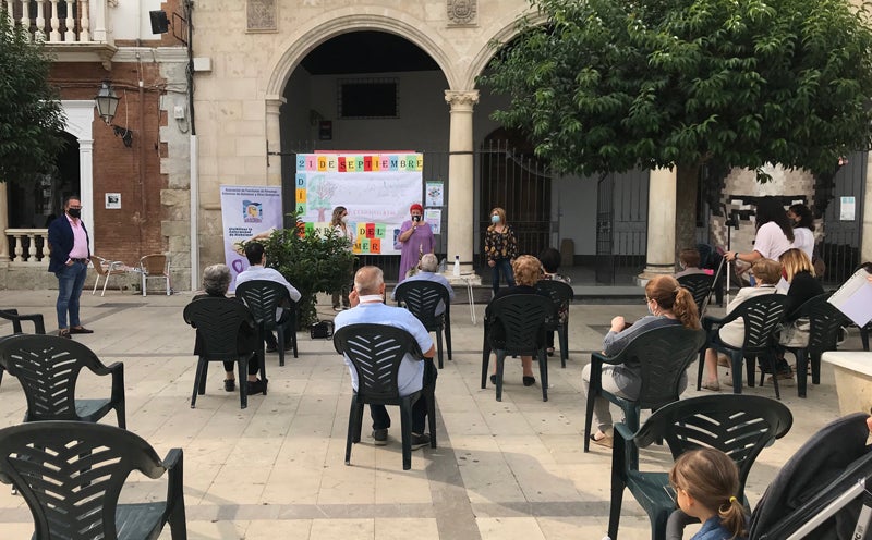 Acto celebrado en Baza con motivo del Día Mundial del Alzheimer. 