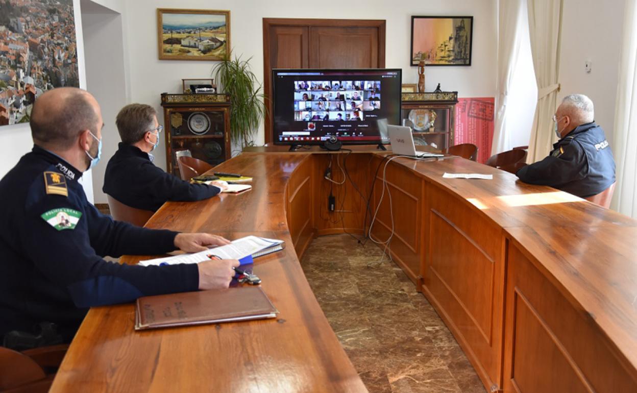 Reunión por videoconferencia con la subdelegada del Gobierno Central