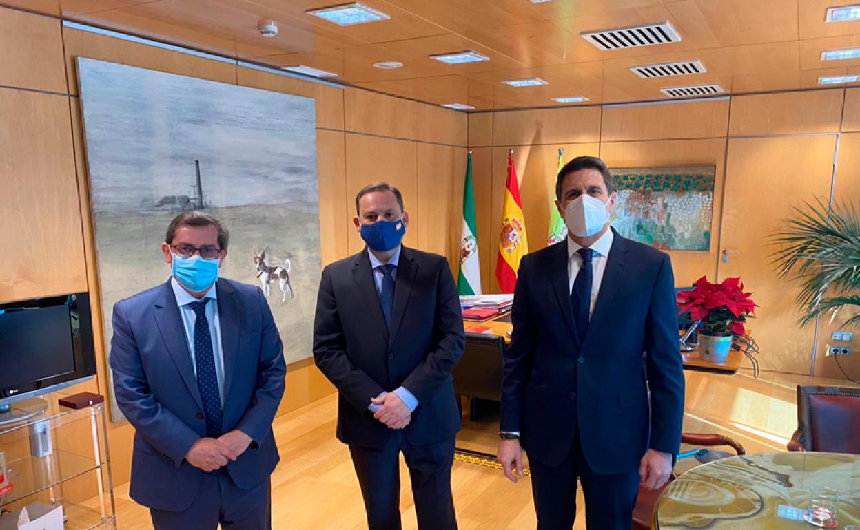 José Luis Ábalos, José Entrena y Pedro Fernández en diciembre del 2020 en la Diputación de Granada