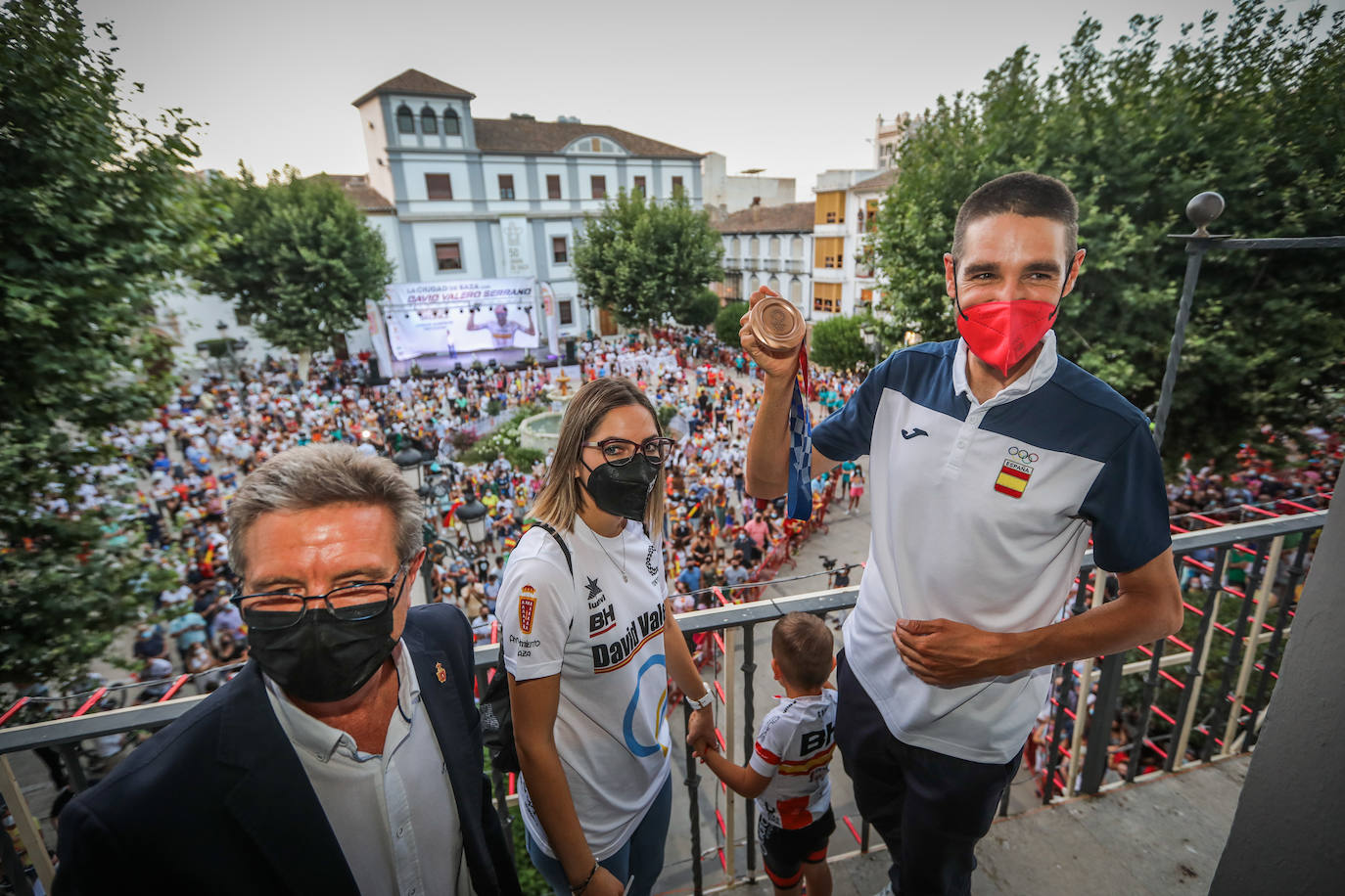Fotos: Baza se vuelca para recibir al medallista olímpico David Valero