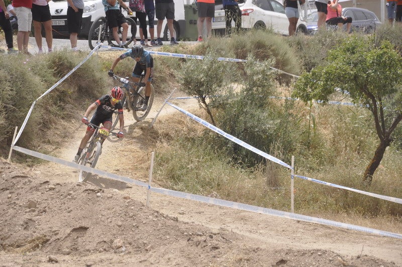 El ciclista bastetano que ganó el bronce en Tokio 2020 se luce en casa.