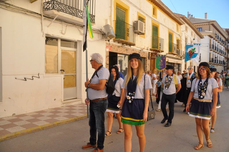 Una exhibición de sevillanas o el homenaje a título póstumo a Antonio Muñoz Jaunenes componen el acto.