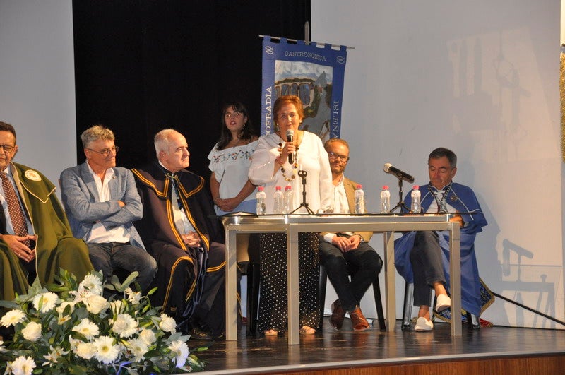Una exhibición de sevillanas o el homenaje a título póstumo a Antonio Muñoz Jaunenes componen el acto.