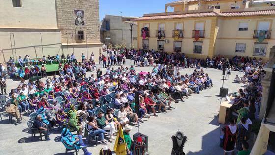 Los Pakkos del Guardal pregonan las fiestas de Moros y Cristianos de Benamaurel