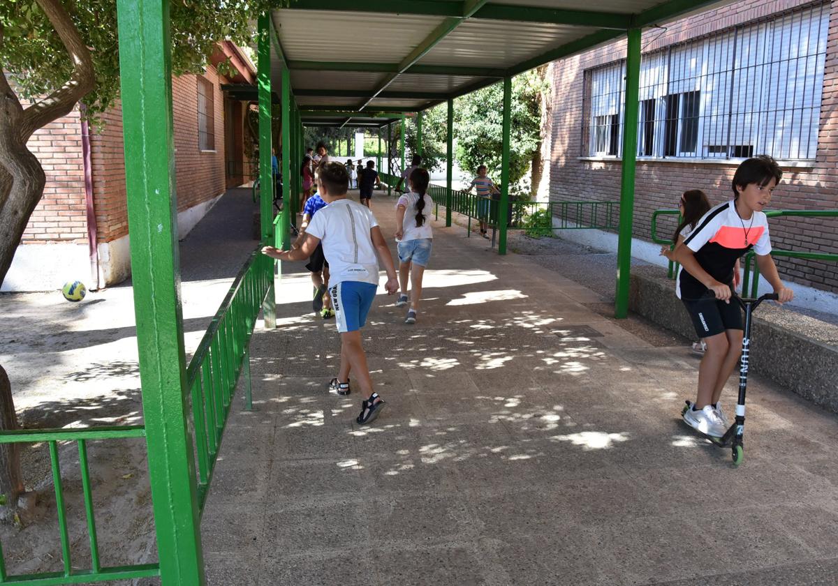 135 menores participan en la Escuela Municipal de Verano de Baza