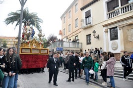 Nuestro Padre Jesús de la Paz a la altura de los Caños Dorados