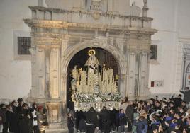 Salida de la Virgen de la Soledad