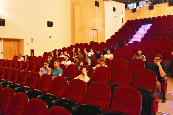 El Ayuntamiento busca interlocutores para consensuar las gestiones que afectan al comercio