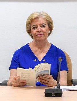 Maria Sanz, premio internacional de poesía Dama de Baza