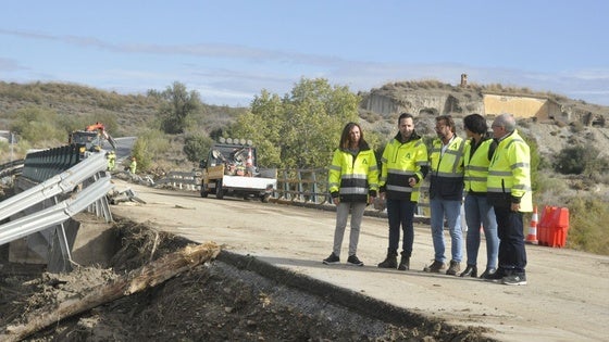 La Junta prevé abrir la próxima semana el tráfico el puente de Baza a Benamaurel dañado por la DANA