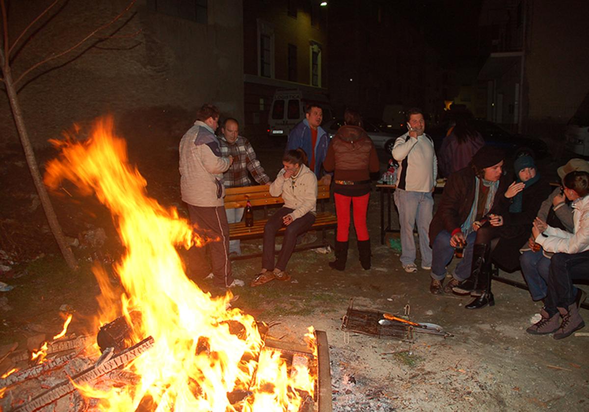 Foto de archivo de las hogueras de Santa Lucía