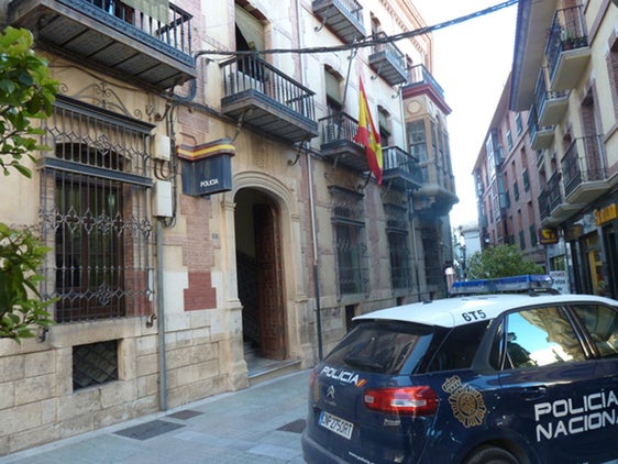 La Policía Nacional investiga una pelea en Baza donde uno de los implicados exhibió una táser