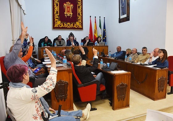 La oposición al completo rechaza que los presupuestos se presenten en un pleno por vía de urgencia