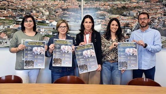 Baza prepara la semana de los mayores