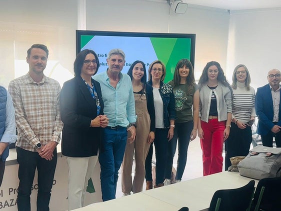 La delegada de Desarrollo Educativo, María José Martín en Baza