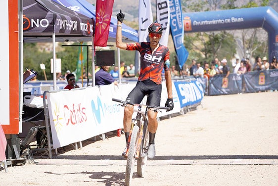 David Valero logra su tercer campeonato de España de Short Track
