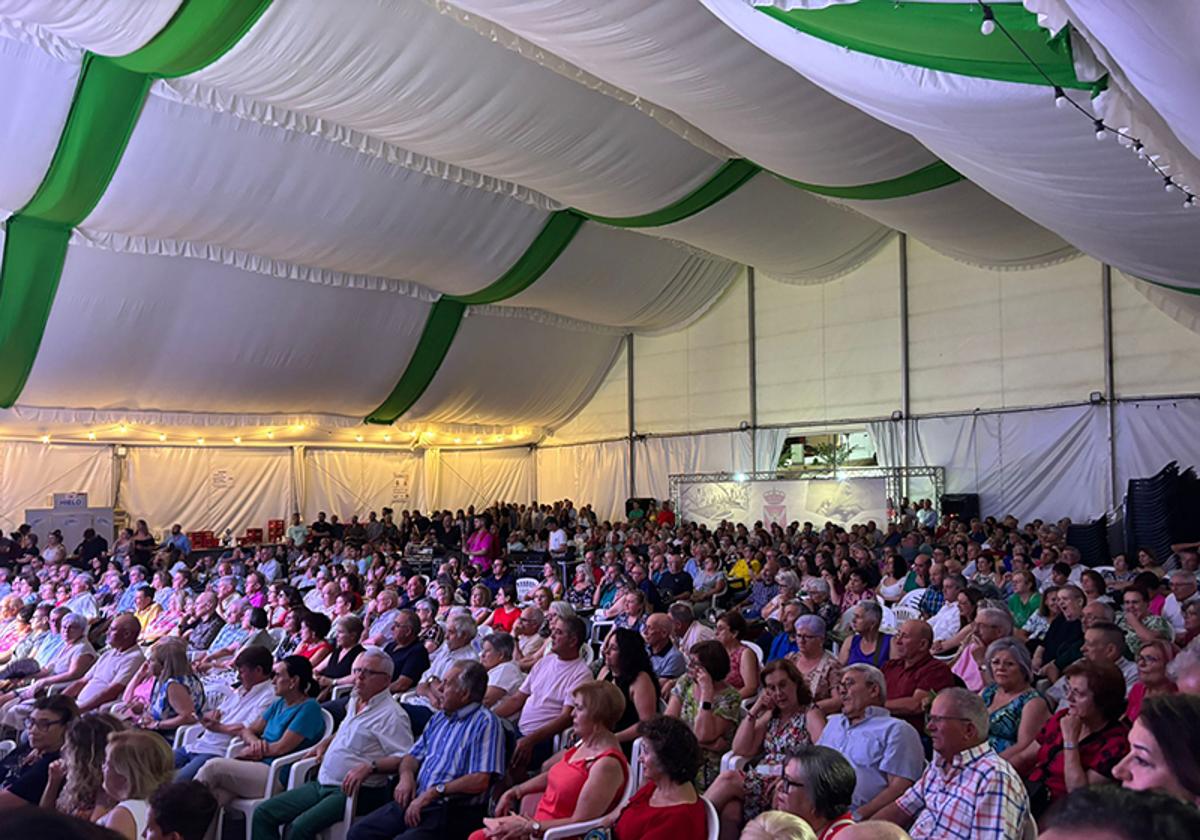 Lleno en el concierto de la canilera, María del Tango