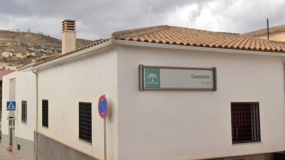 UGT denuncia la situación crítica en el consultorio del barrio de las cuevas de Baza, sin atención médica