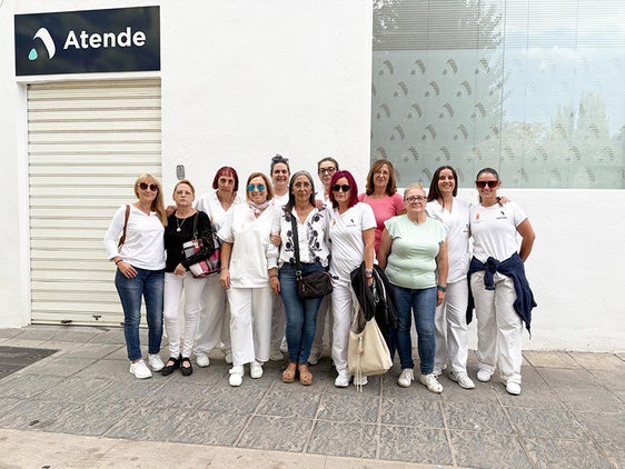 Representantes sindicales de la empras ATENDE Baza