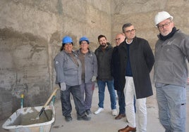 Así lo han comprobado esta mañana el delegado territorial de Empleo, Empresa y Trabajo Autónomo de la Junta en Granada, Javier Martín Cañizares, y el alcalde de Baza, Pedro Ramos.