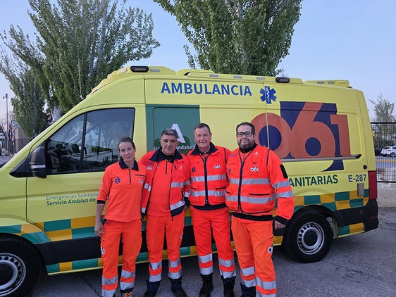 El Hospital de Baza ya tiene un equipo del 061 para traslados de pacientes críticos