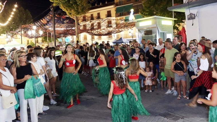 La Shopping Night de Huéscar convierte sus calles en un gran escaparate del comercio local