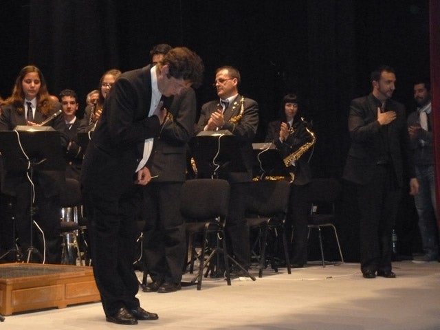 Éxito  del espectáculo " Devocion" interpretado por  la Banda Municipal de Baza y por Javier de Carmen