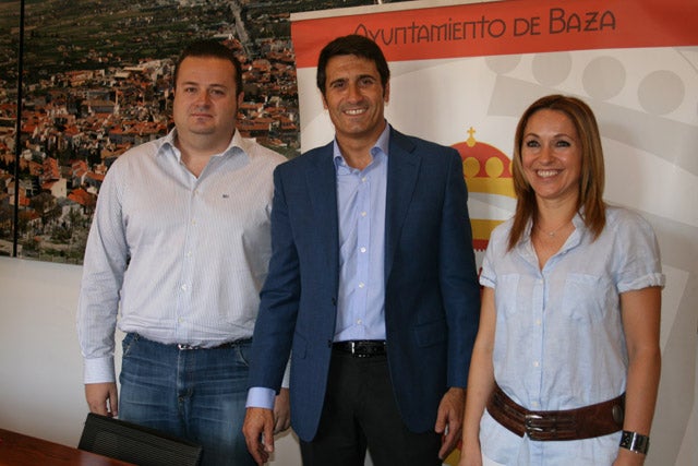 La feria de Baza  ha dejado una estela de miles de visitas al recinto ferial y masiva asistencia a los actos programados