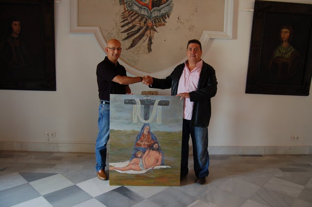 El pintor bastetano Manuel Mirón entrega a la ciudad de Baza la réplica del cuadro de la Virgen de las Angustias