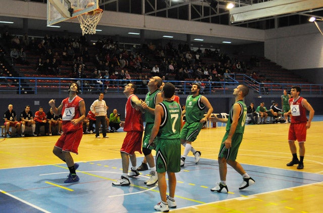 El SDI Baloncesto Baza gana con facilidad al Murgi 82-52