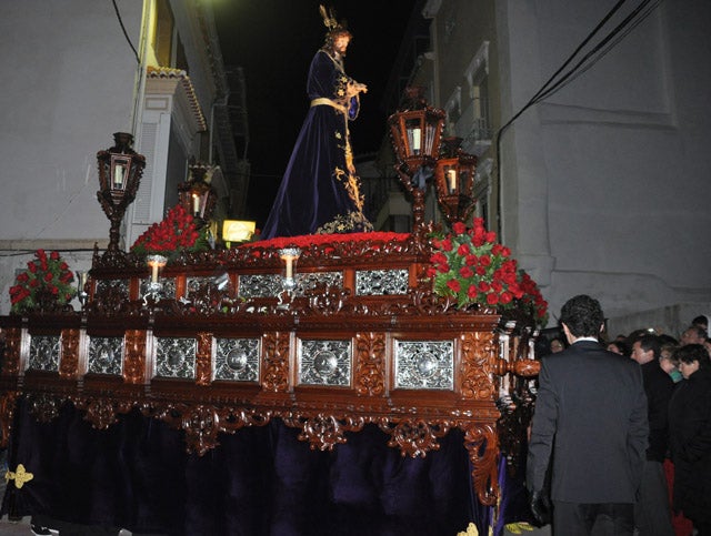 Nuestro Padre Jesús del Rescate realiza su estación de penitencia con normalidad