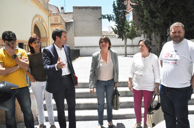 Elena Cortés reclama la reactivación de las líneas Baza-Almendricos y Linares-Motril