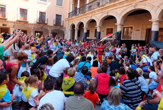 Baza tendrá su Cascamorras infantil