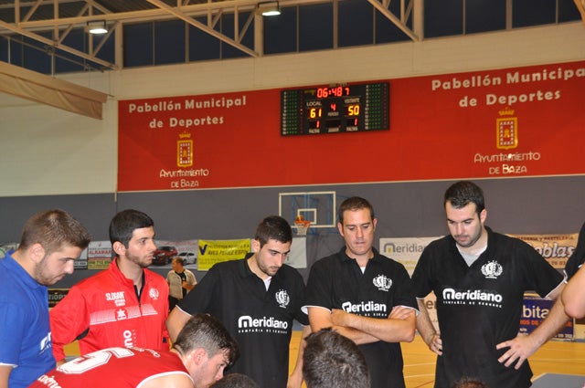 El Meridiano Baza recibe al Peñarroya de Córdoba