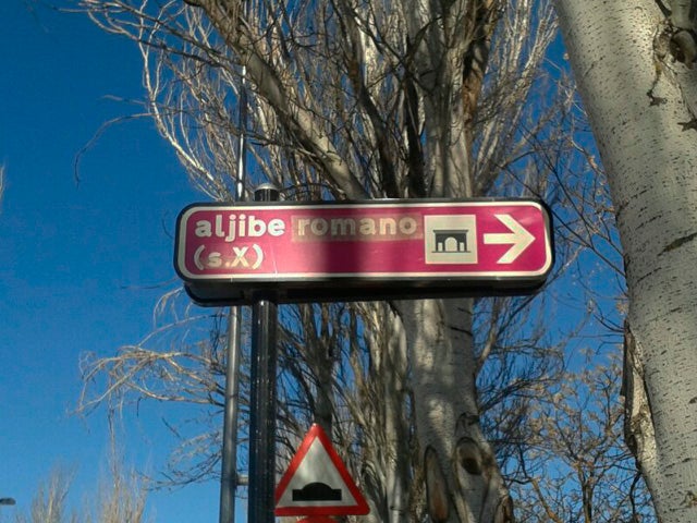 El PSOE acusa al PP de hacer el ridículo por anunciar un aljibe romano del siglo X