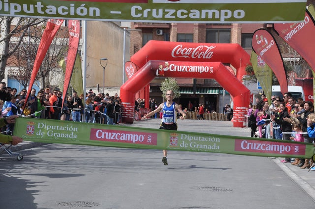 Francisco Martos y Mariana Palma ganadores de la Medio Maratón Ciudad de Baza