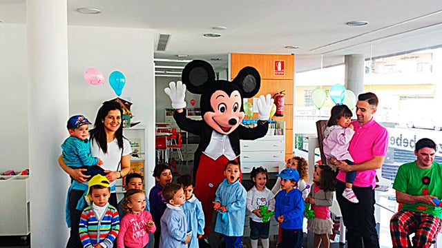 La biblioteca ofrecerá unas 120 actividades para escolares hasta junio