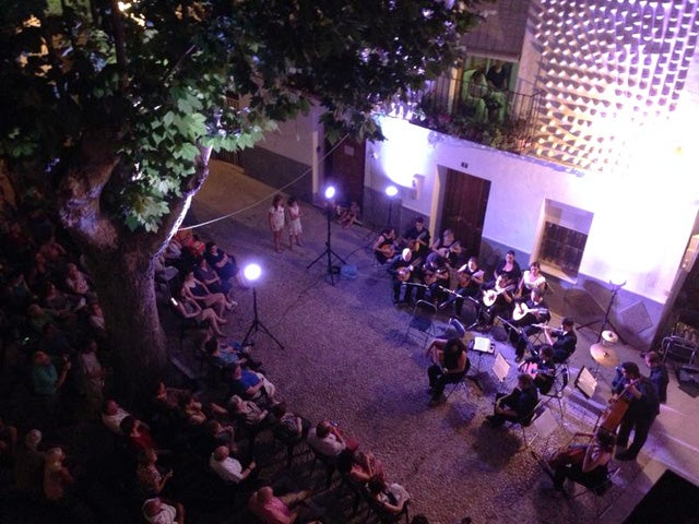 Noche para el recuerdo de la OLE ´Velasco Villegas´ en la Plaza de los Moriscos