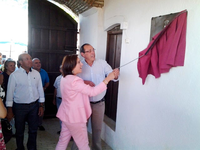 La delegada del gobierno Sandra García en el 50 aniversario de la Plaza de Toros de Gor